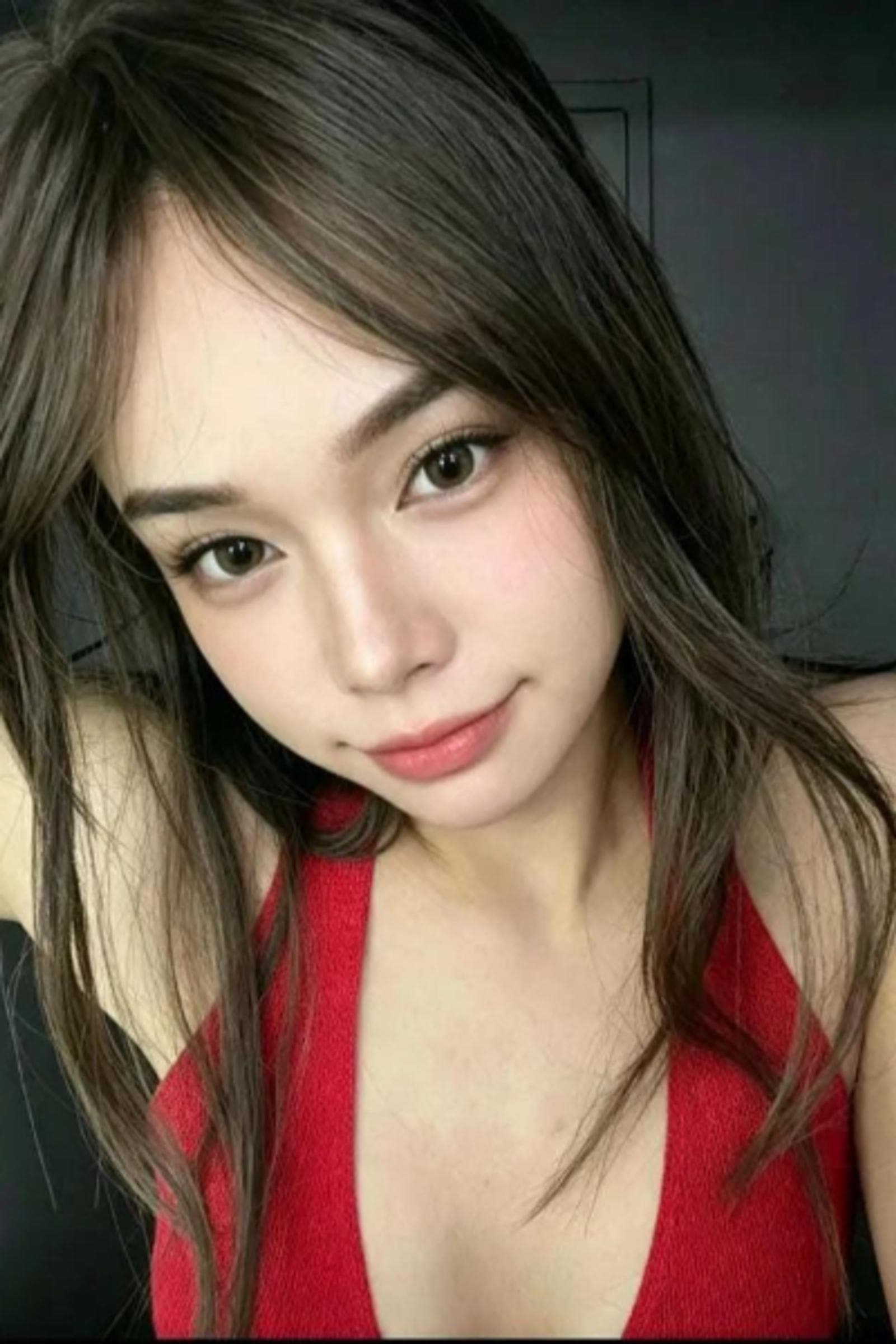 Shiori, 22, escort in Hong Kong — 167 cm, brown hair (photo 4 of 4)