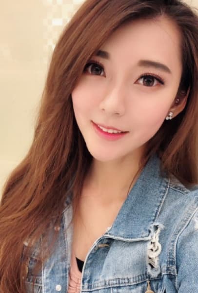 Tori, 30, escort in Dubai (photo 5 of 5)