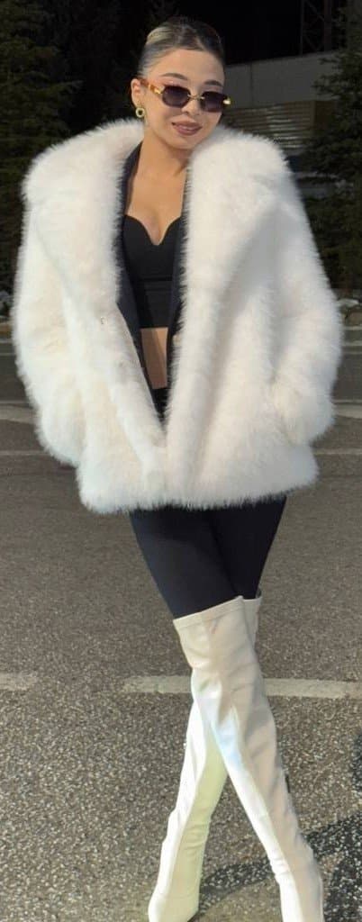 Kamila, 20, escort in Almaty — Kazakh, 165 cm (photo 2 of 9)