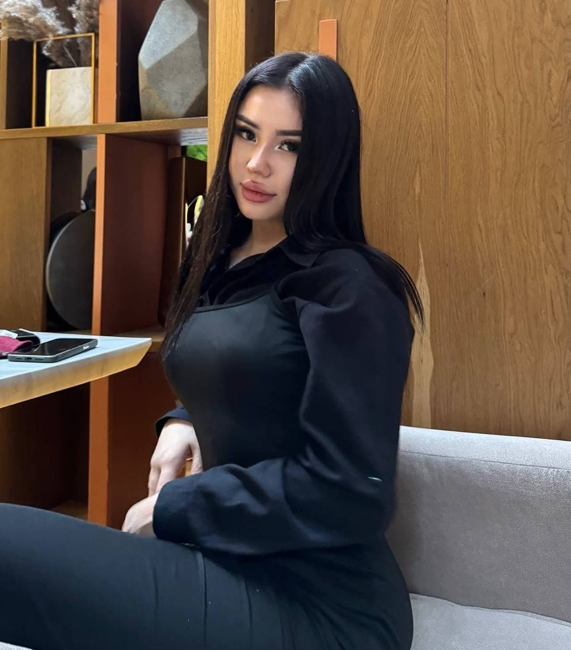 Leyla, 20, escort in Almaty — 170 cm, black hair (photo 8 of 9)
