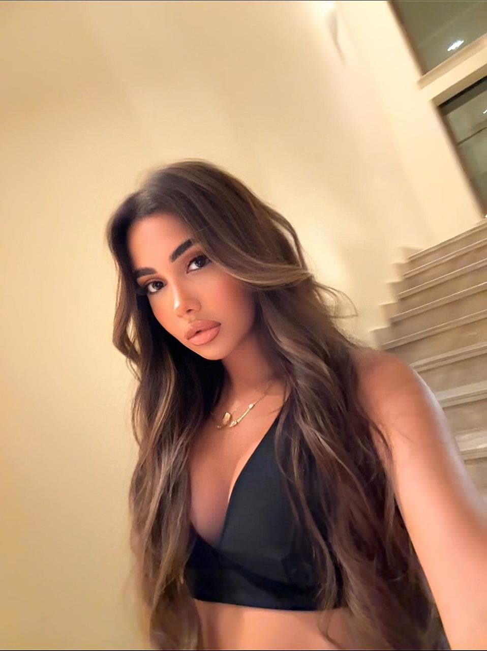 Lorna, 21, escort in Dubai (photo 3 of 5)