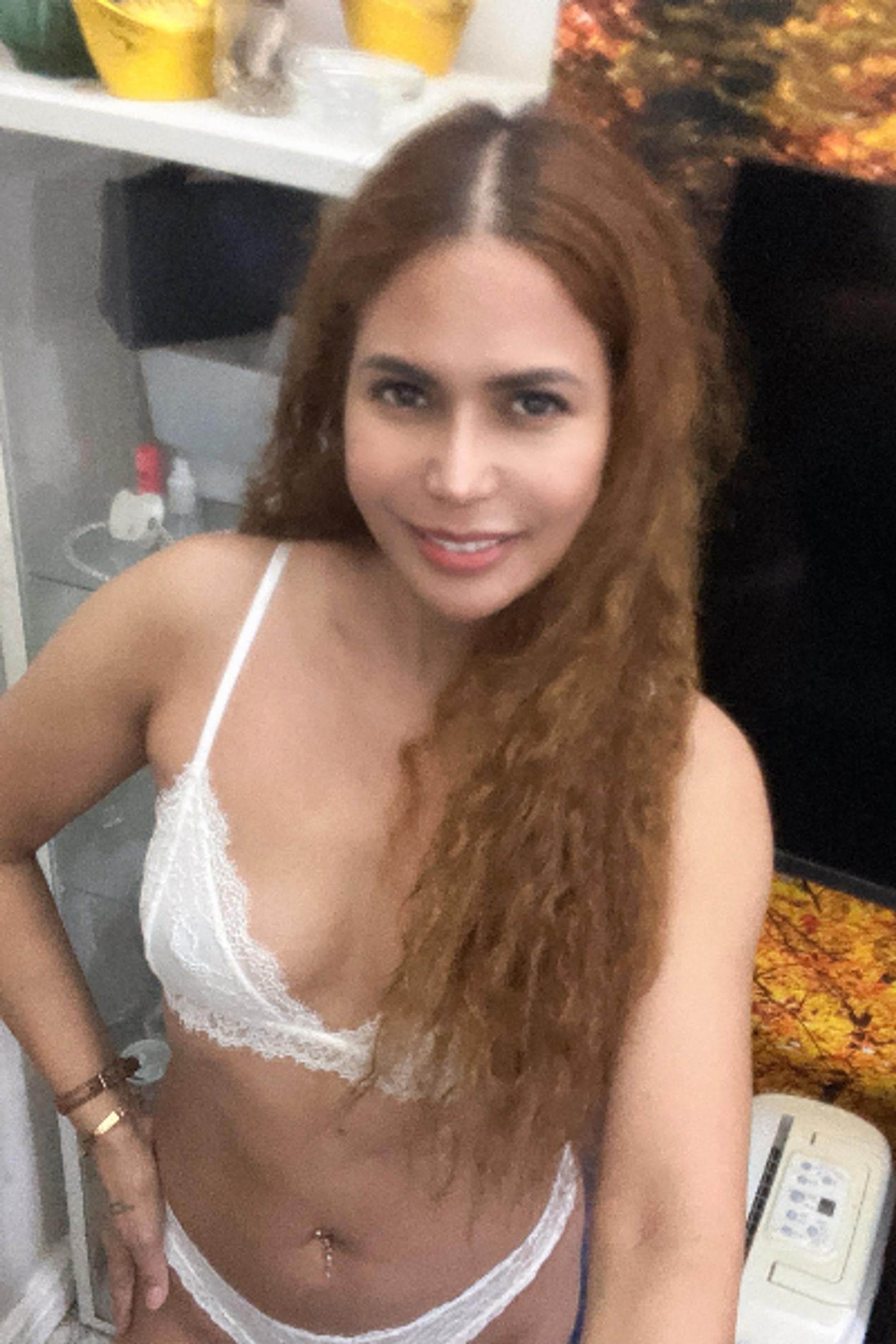 Subin, 35, escort in Hong Kong — 156 cm (photo 3 of 7)