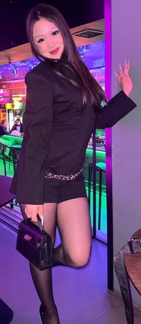 Zulfiya, 19, escort in Almaty — brown hair, Kazakh (photo 13 of 13)