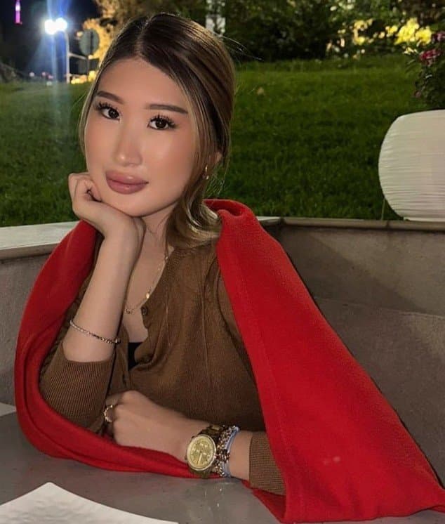 Asema, 20, escort in Almaty — blonde hair, Kazakh (photo 1 of 9)