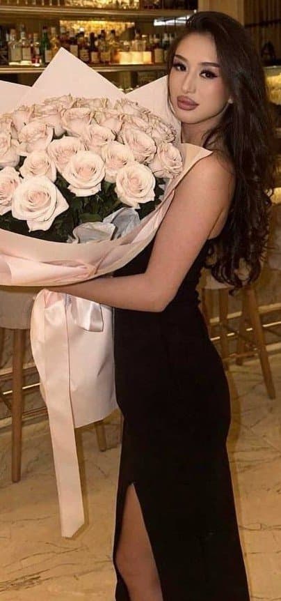 Maral, 23, escort in Astana — Kazakh, 165 cm (photo 2 of 9)