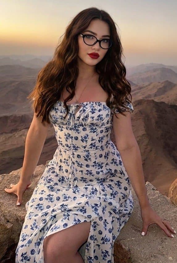 Asel, 22, escort in Almaty — Kazakh, 170 cm (photo 5 of 13)