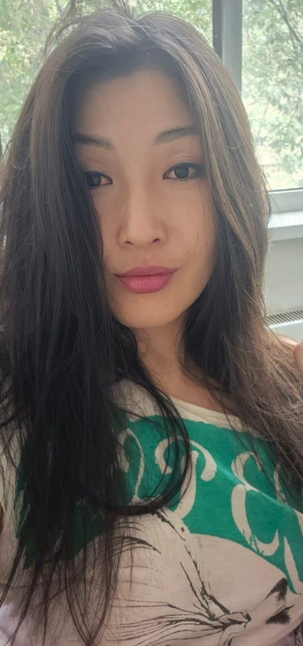 Ulzhan, 32, escort in Almaty — brown hair, Kazakh (photo 7 of 8)