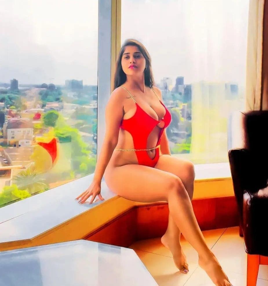 Polina, 26, escort in Dubai — Russian (photo 2 of 10)