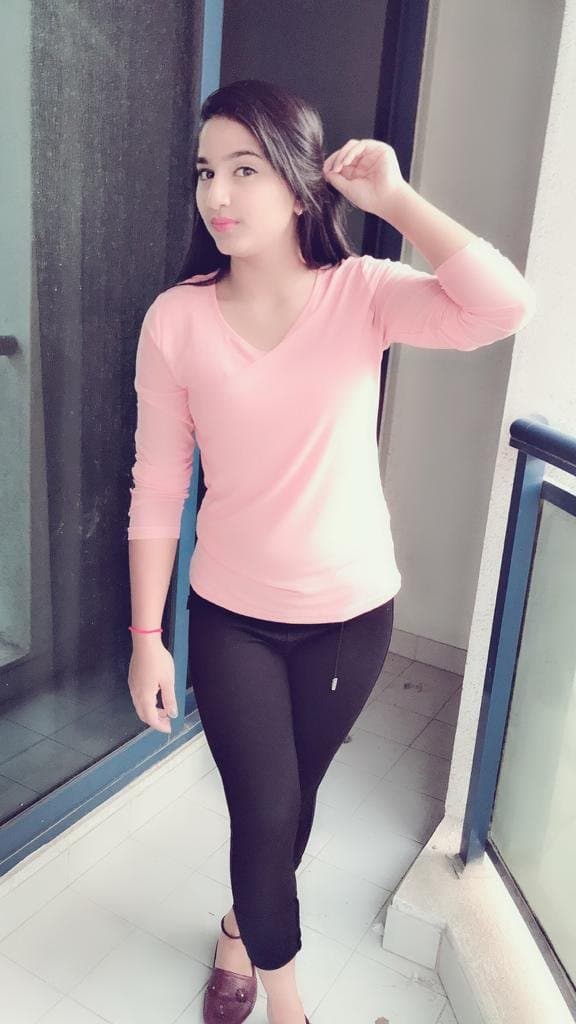 Effie, 26, escort in Dubai (photo 1 of 3)