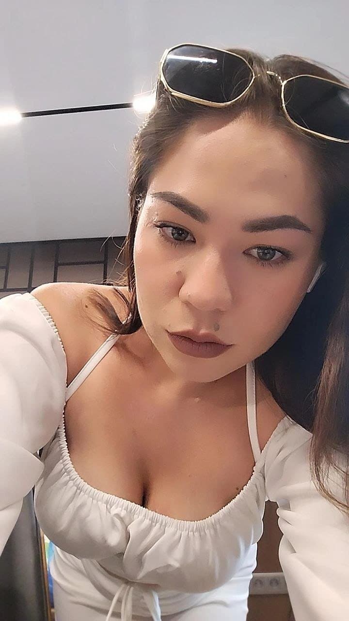 Zukhra, 28, escort in Almaty — Kazakh, 160 cm (photo 8 of 9)