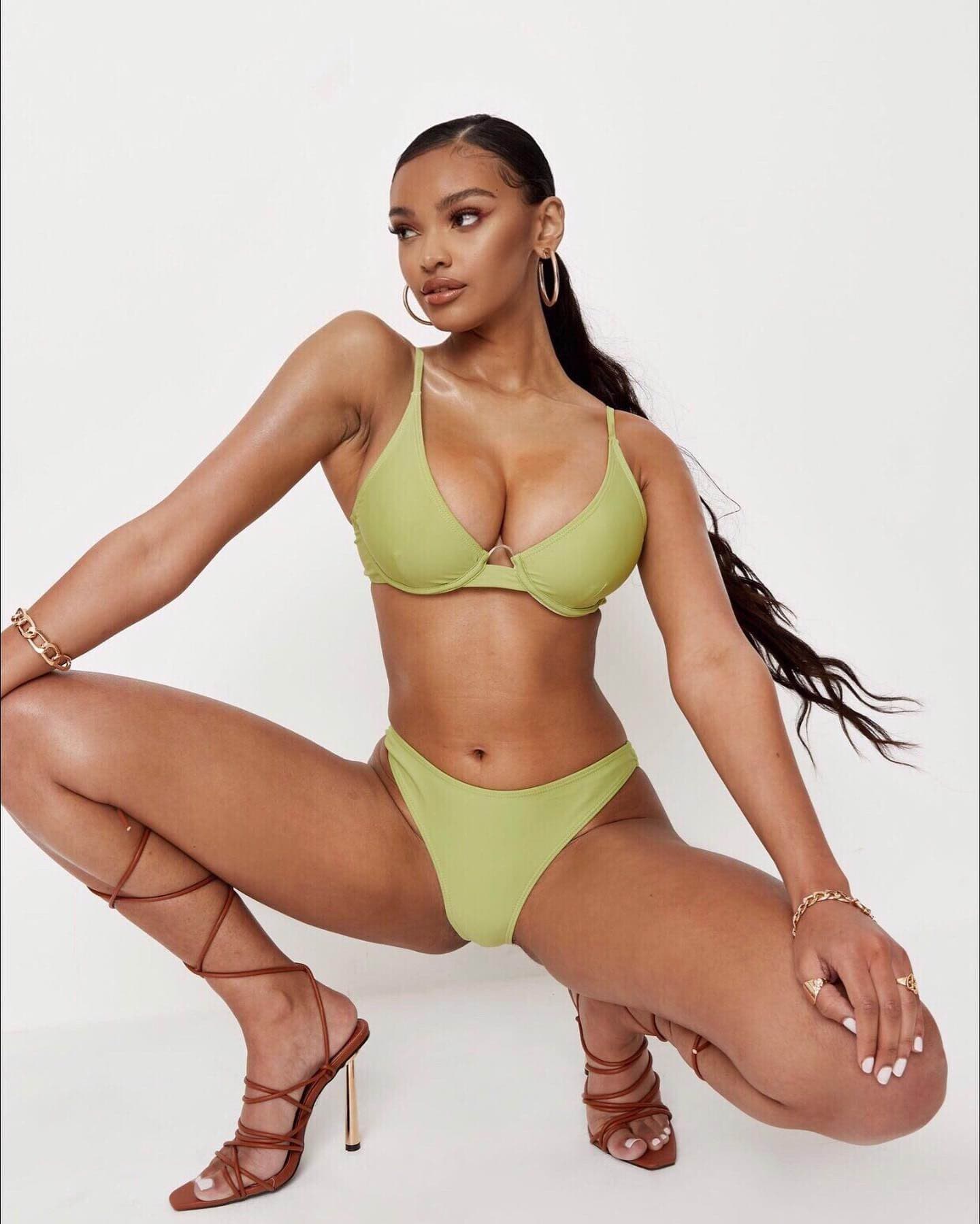 Evdokiya, 22, escort in Moscow — 182 cm, black hair (photo 2 of 10)