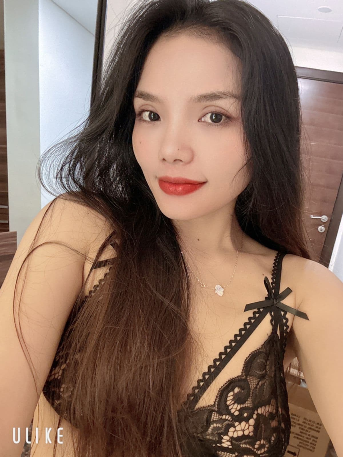 Marianne, 23, escort in Dubai (photo 2 of 5)