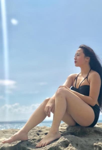 Laras, 29, escort in Dubai — Filipino (photo 1 of 3)