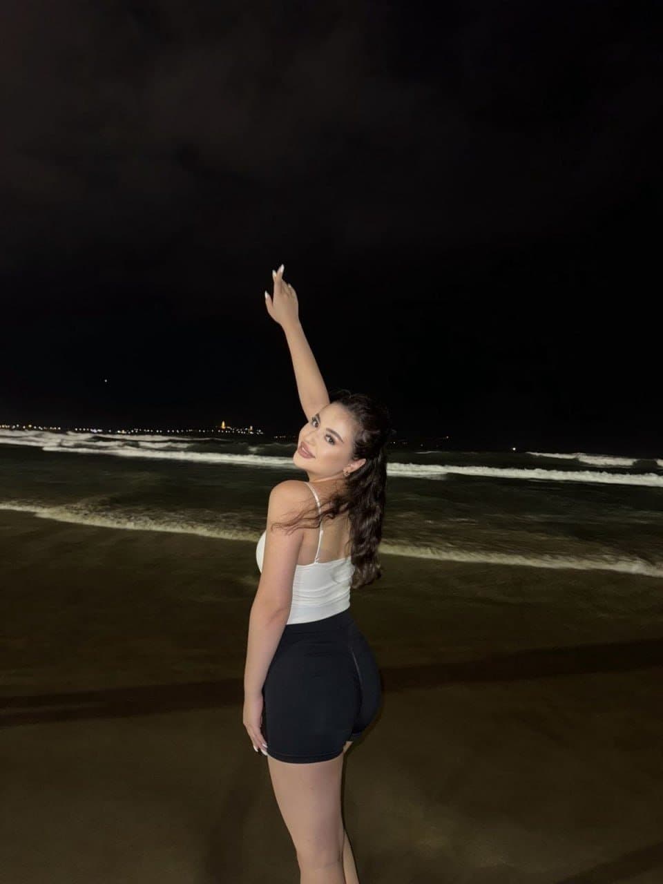 Dariga, 20, escort in Astana — brown hair, Kazakh (photo 4 of 9)