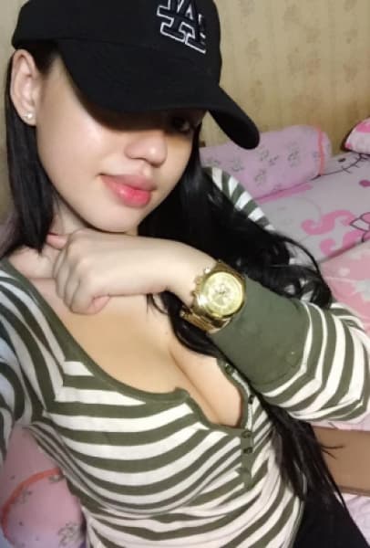 Nathalia, 30, escort in Dubai — Portuguese (photo 3 of 4)