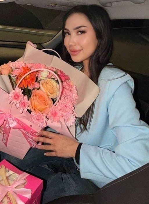 Meruert, 23, escort in Astana — 166 cm, brown hair (photo 9 of 9)