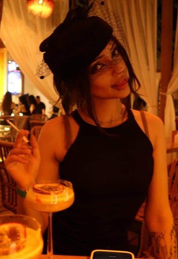 Dilbar, 20, escort in Almaty — brown hair, Kazakh (photo 4 of 9)