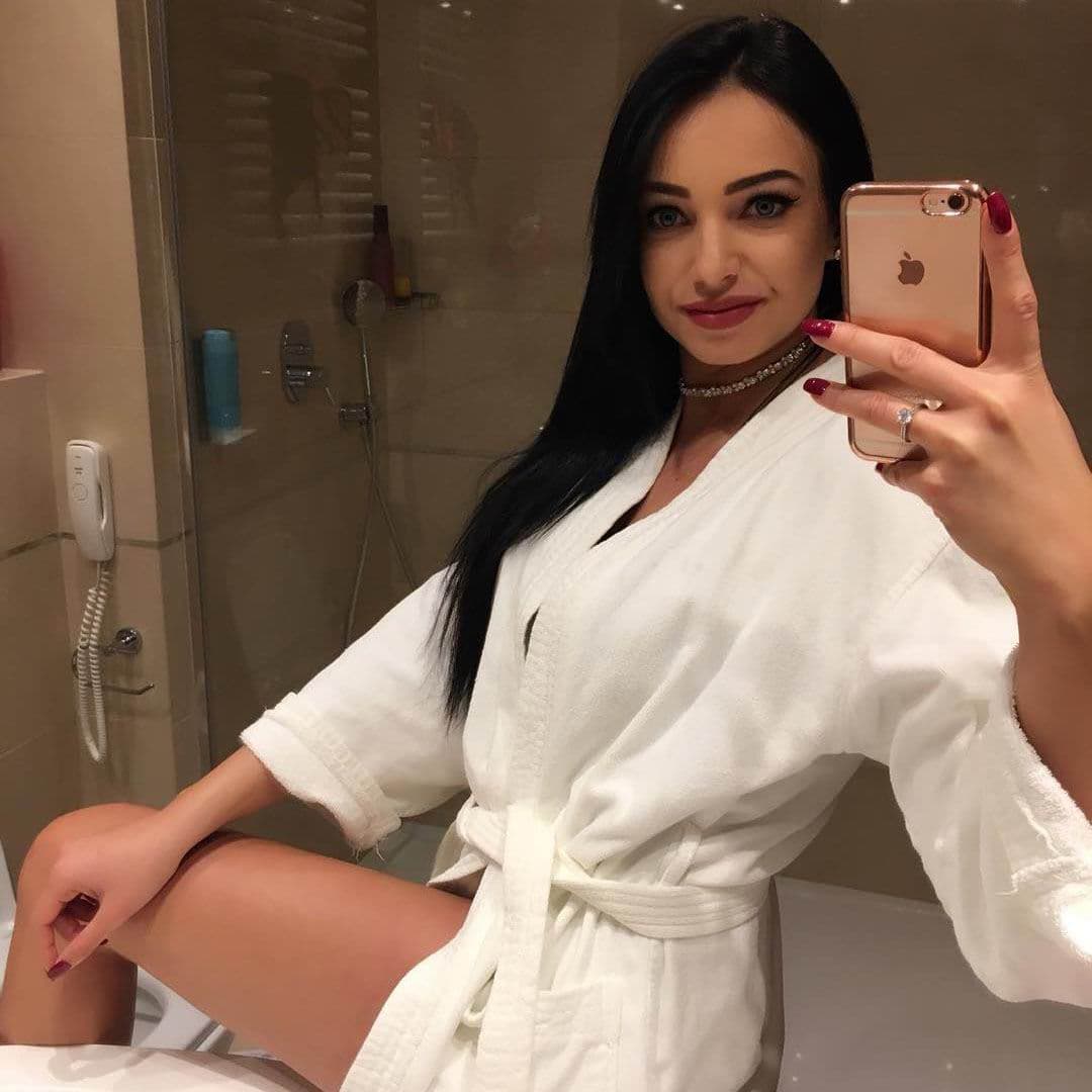 Daniela, 27, escort in Moscow — 181 cm, blonde hair (photo 8 of 10)