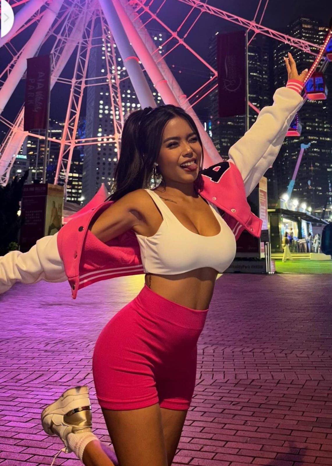 Charlene, 26, escort in Dubai — Filipino (photo 7 of 10)