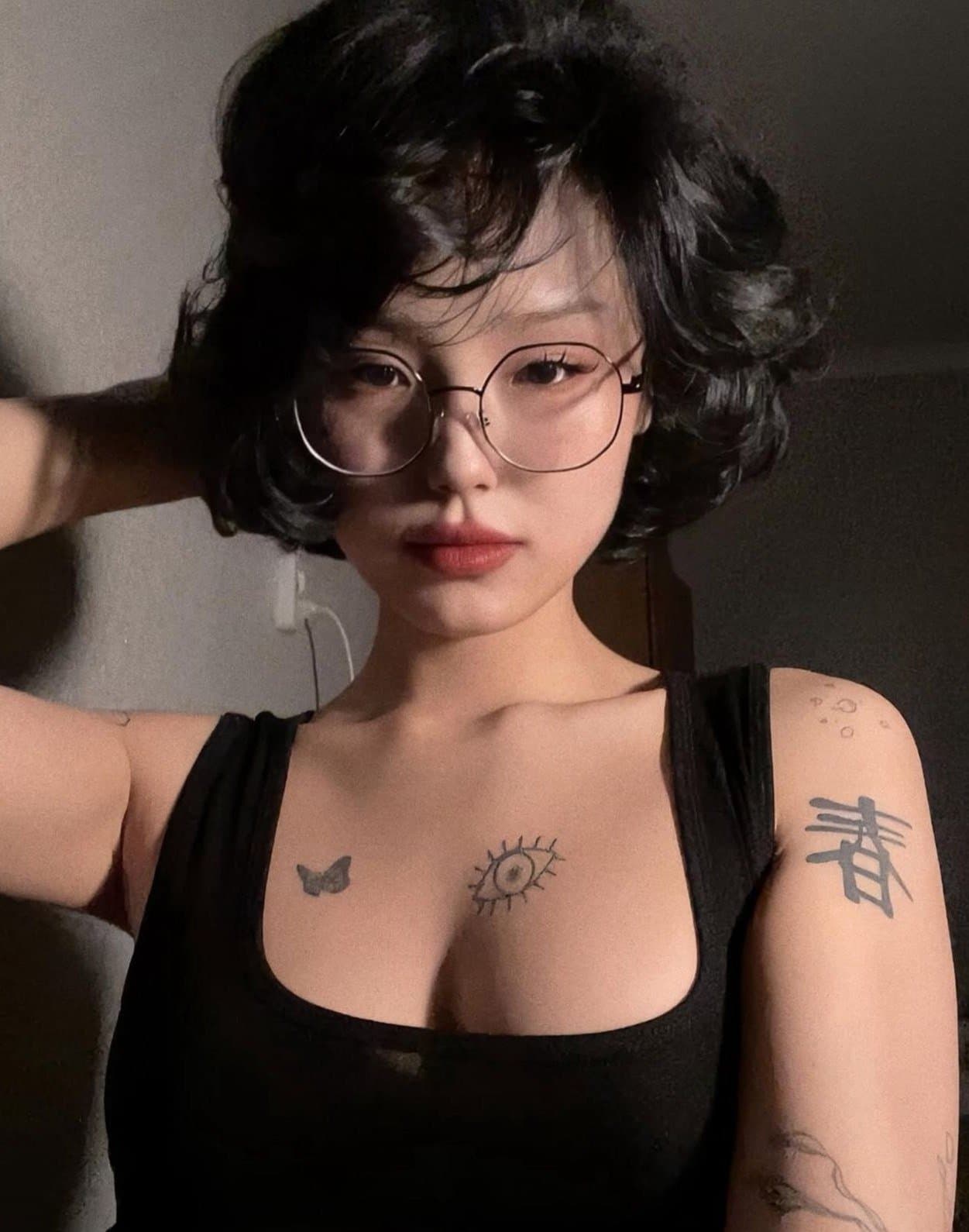 Aizat, 21, escort in Almaty — 174 cm, black hair (photo 4 of 9)