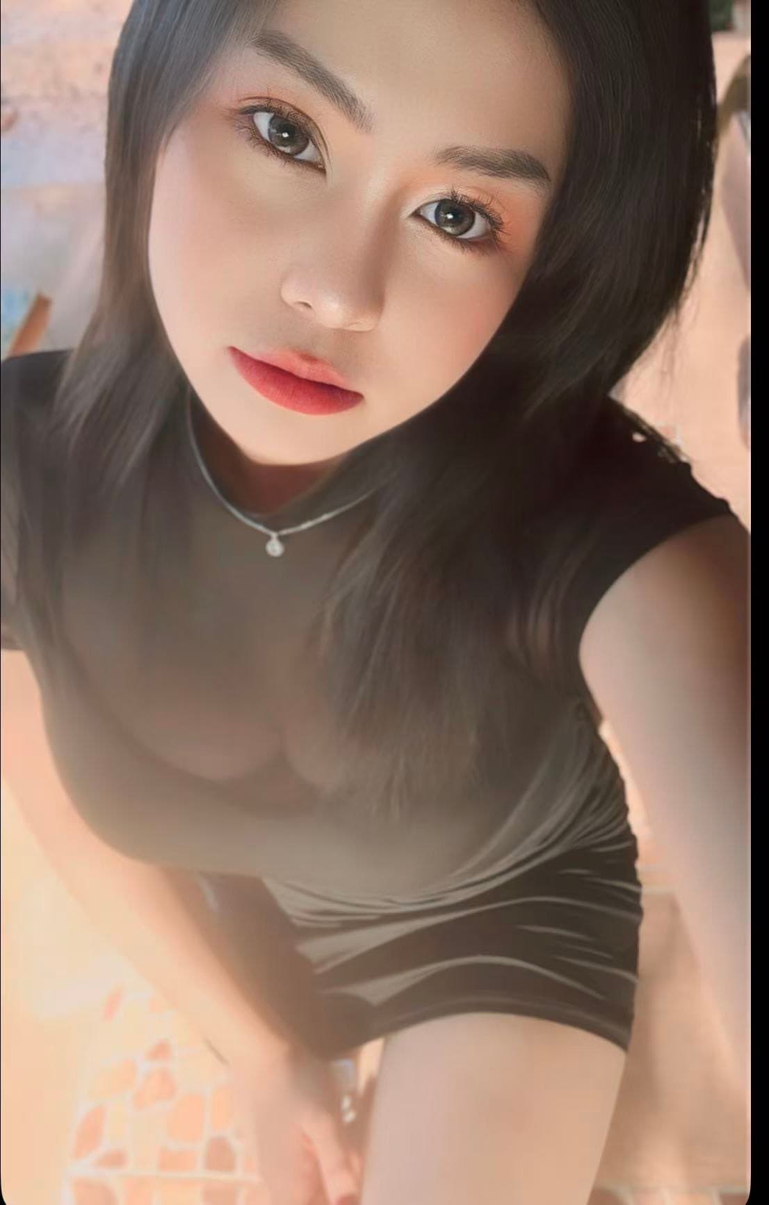 Elke, 22, escort in Dubai (photo 5 of 7)