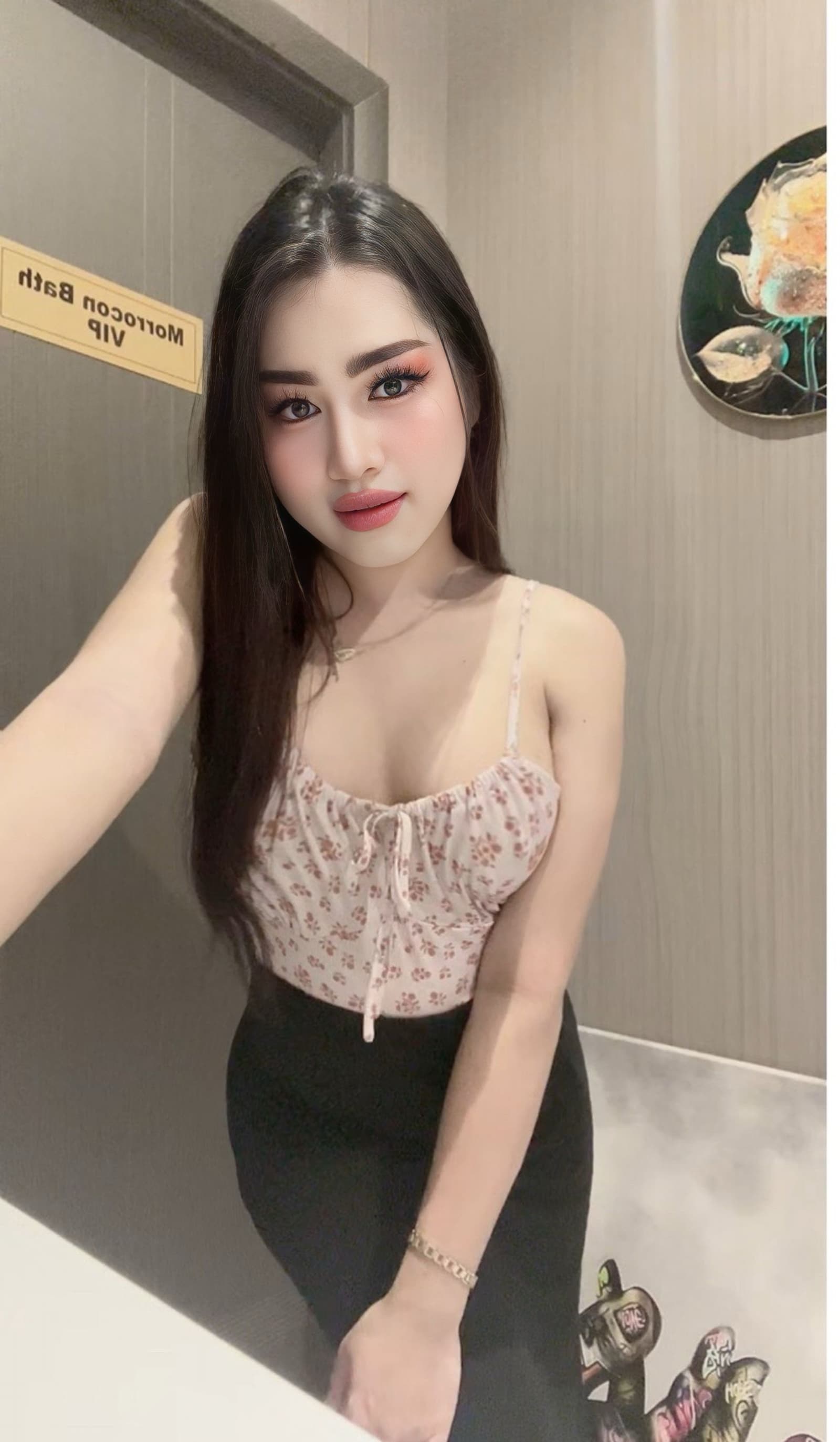 Jasmin, 24, escort in Dubai — Thai (photo 7 of 7)
