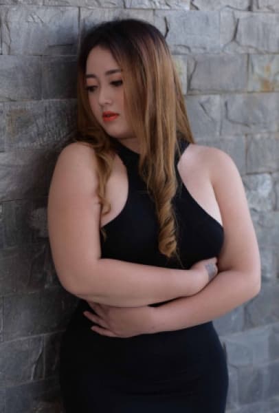 Joanna, 31, escort in Dubai — Vietnamese (photo 3 of 5)