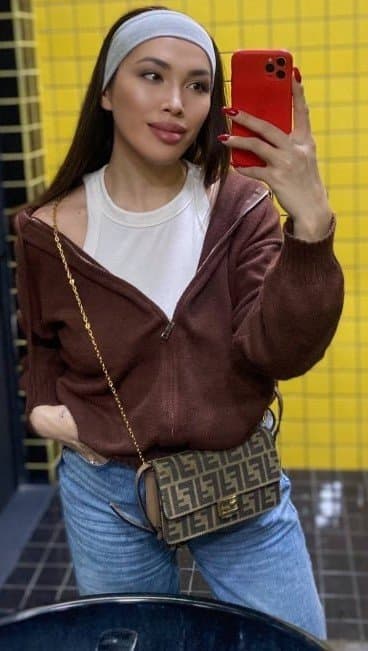 Saltanat, 26, escort in Almaty — 172 cm, brown hair (photo 3 of 7)
