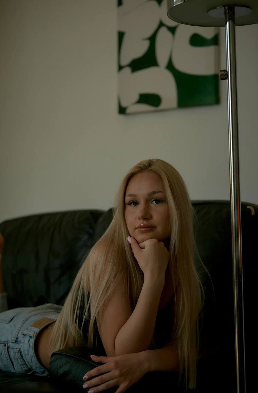 Dilnoza, 20, escort in Almaty — blonde hair, Kazakh (photo 7 of 13)