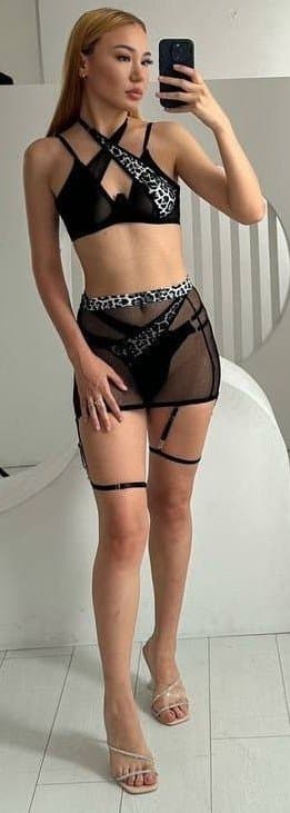 Ainur, 22, escort in Almaty — 175 cm, brown hair (photo 9 of 13)