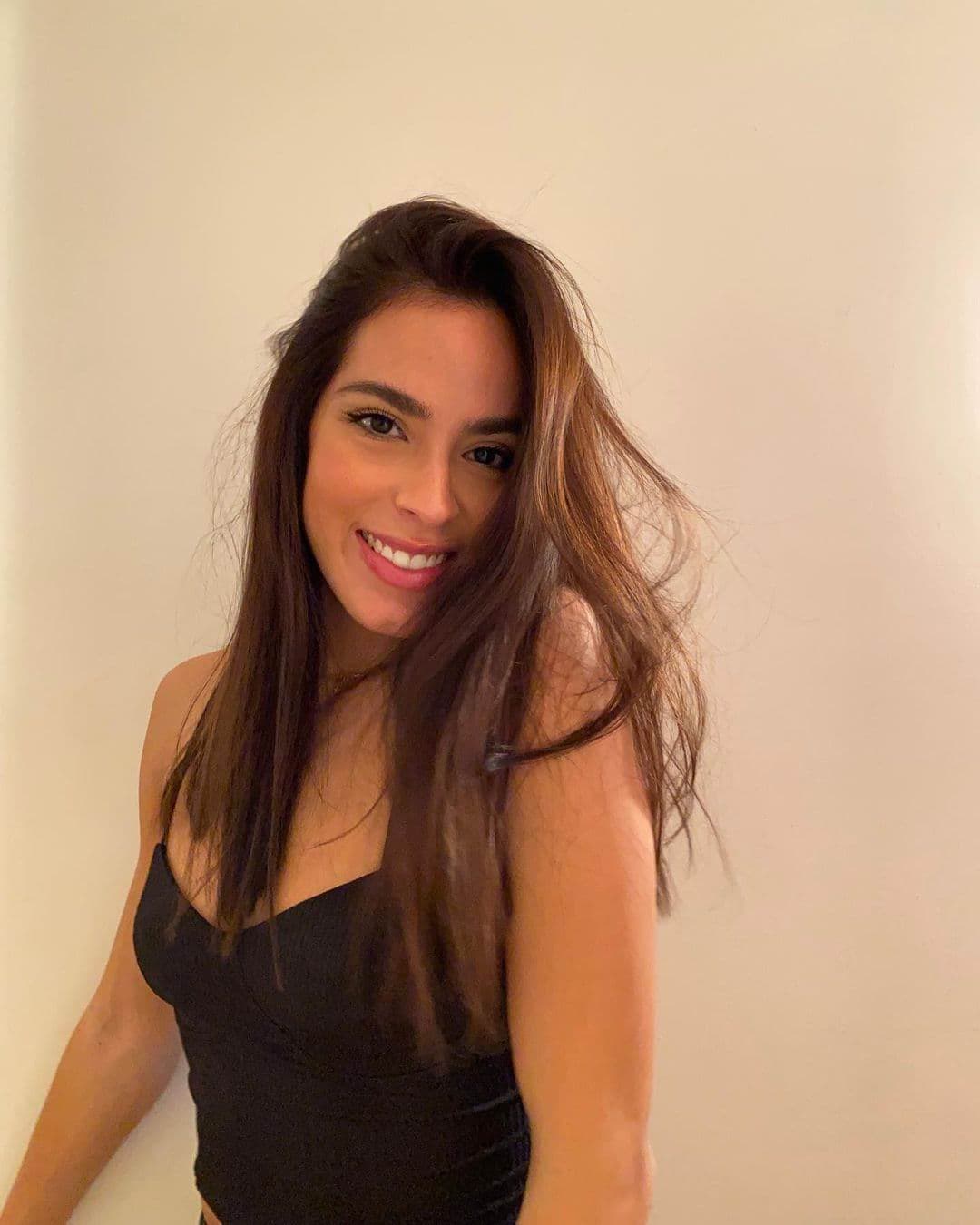 Radoslava, 18, escort in Moscow — 176 cm, brown hair (photo 2 of 10)
