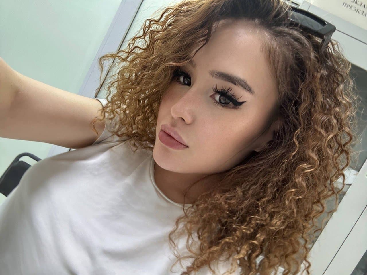 Nilufar, 24, escort in Almaty — Kazakh, 167 cm (photo 8 of 9)