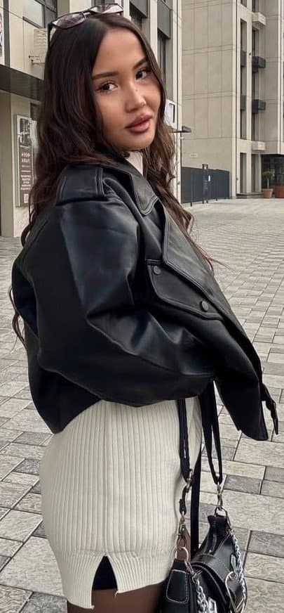 Munisa, 22, escort in Almaty — 155 cm, brown hair (photo 9 of 13)