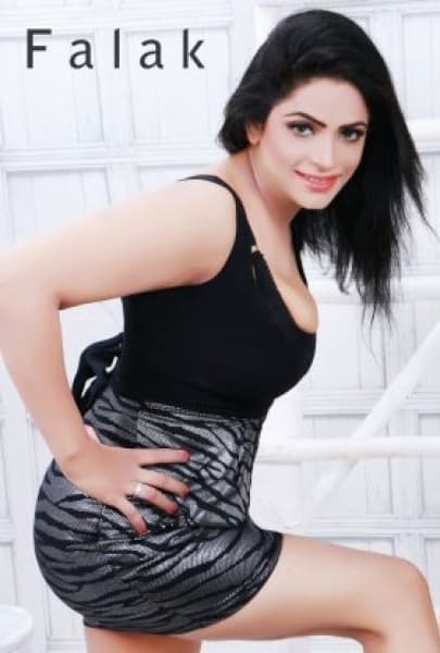 Virginie, 22, escort in Dubai (photo 4 of 10)