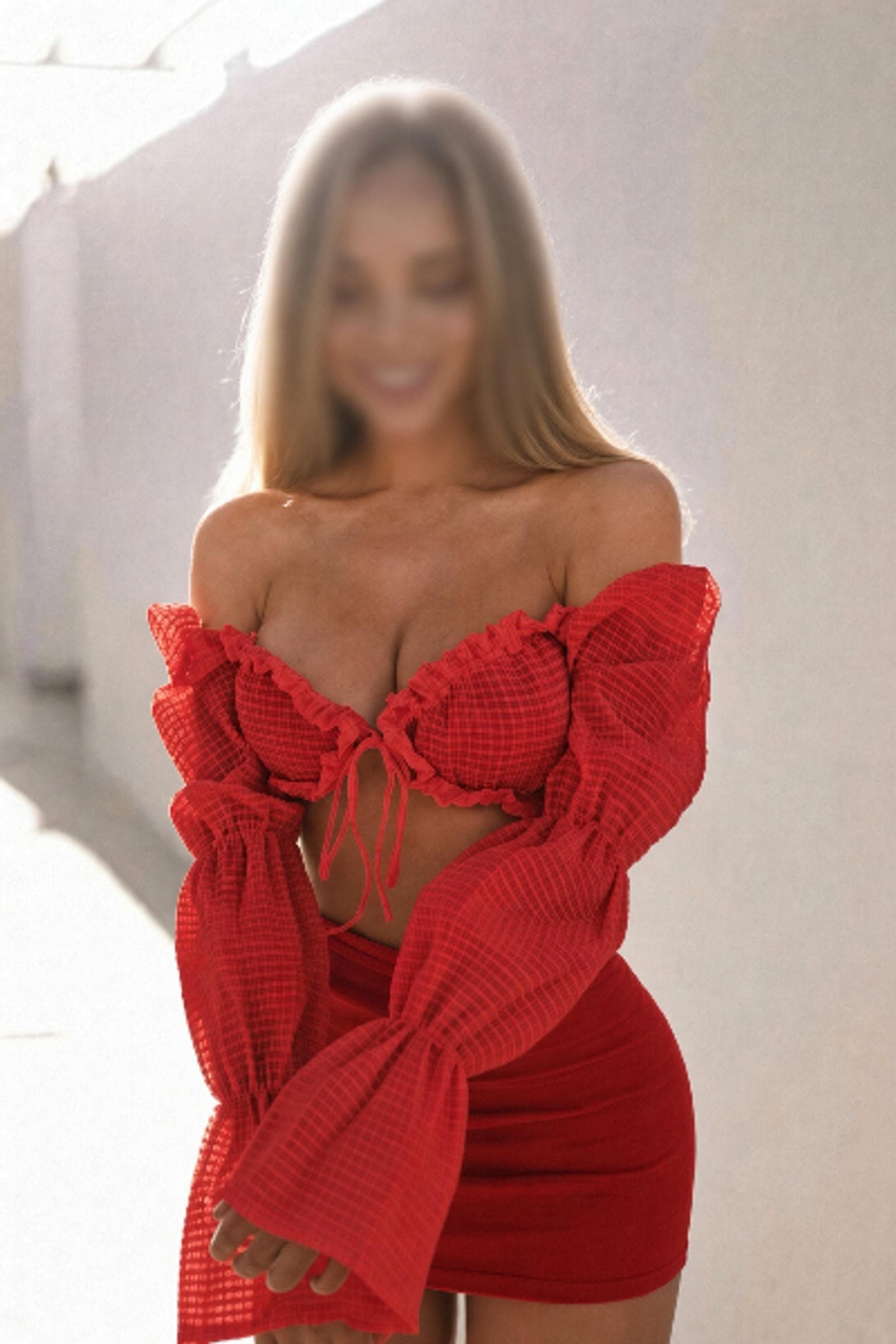 Ingeborg, 29, escort in Hong Kong — 169 cm, blonde hair (photo 4 of 4)