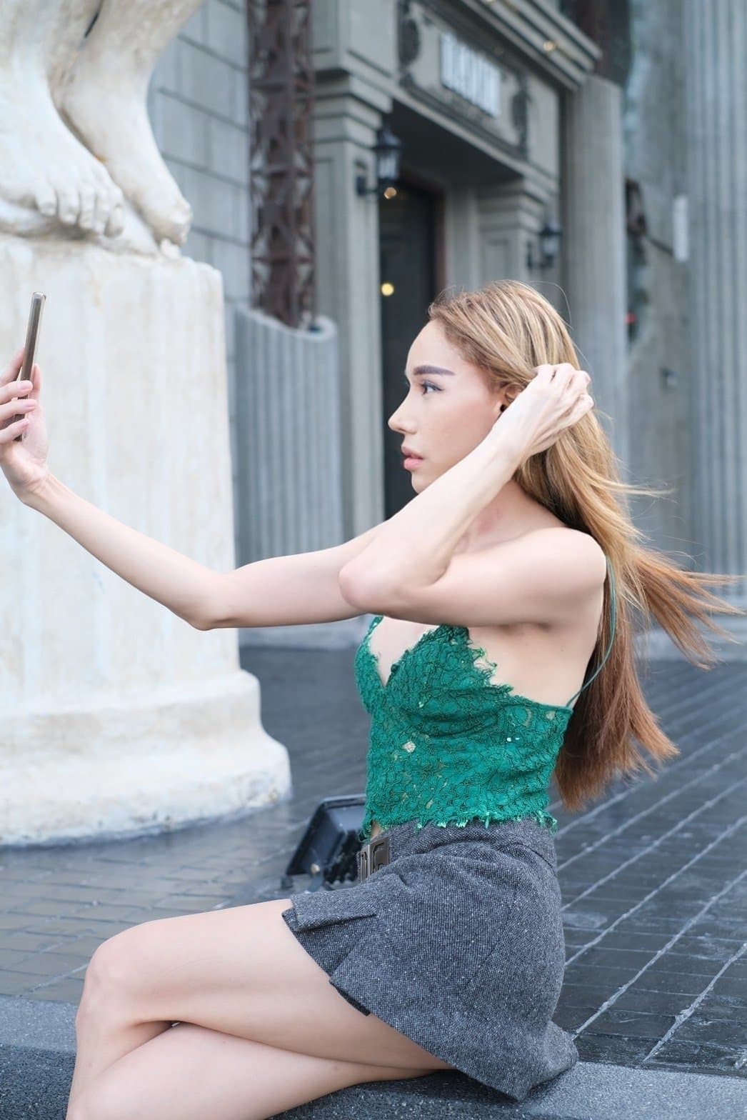 Mareike, 31, escort in Bangkok — French (photo 2 of 3)