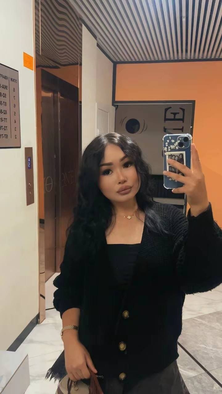 Ayazhan, 20, escort in Astana — black hair, Kazakh (photo 7 of 9)