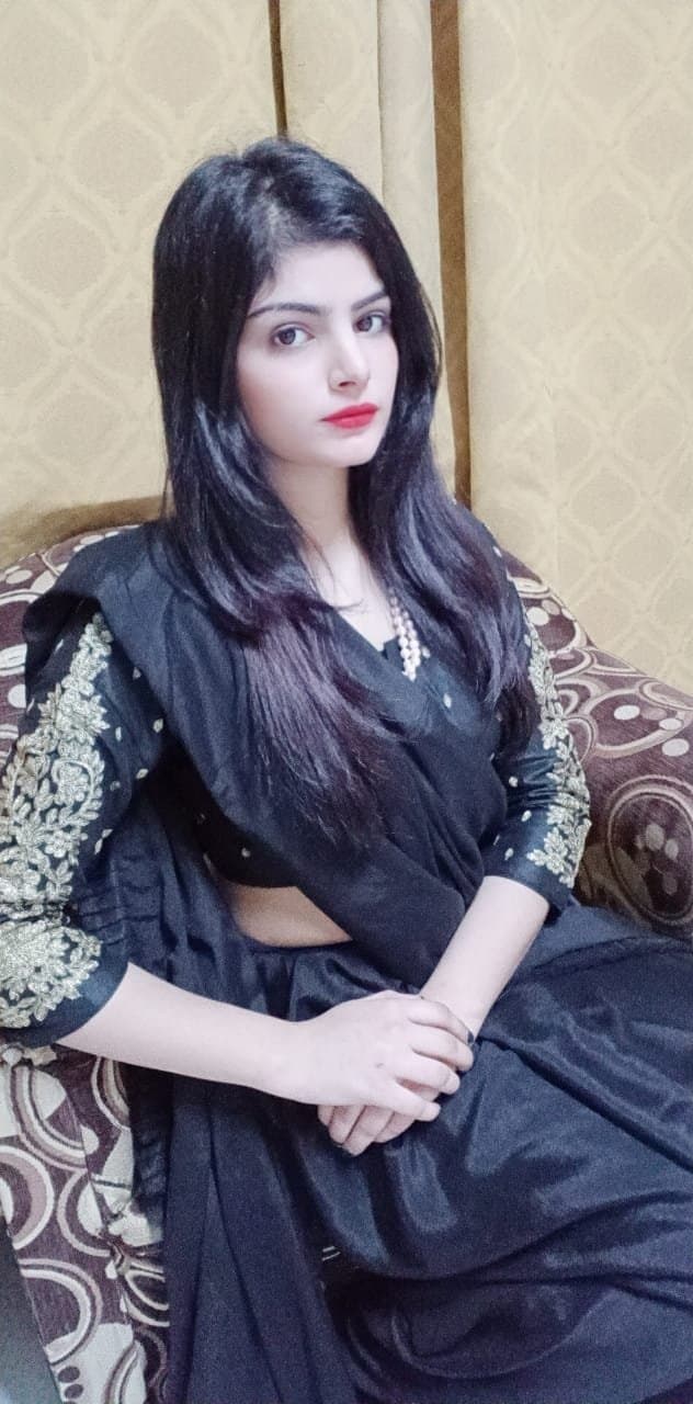 Alexis, 27, escort in Dubai (photo 2 of 3)
