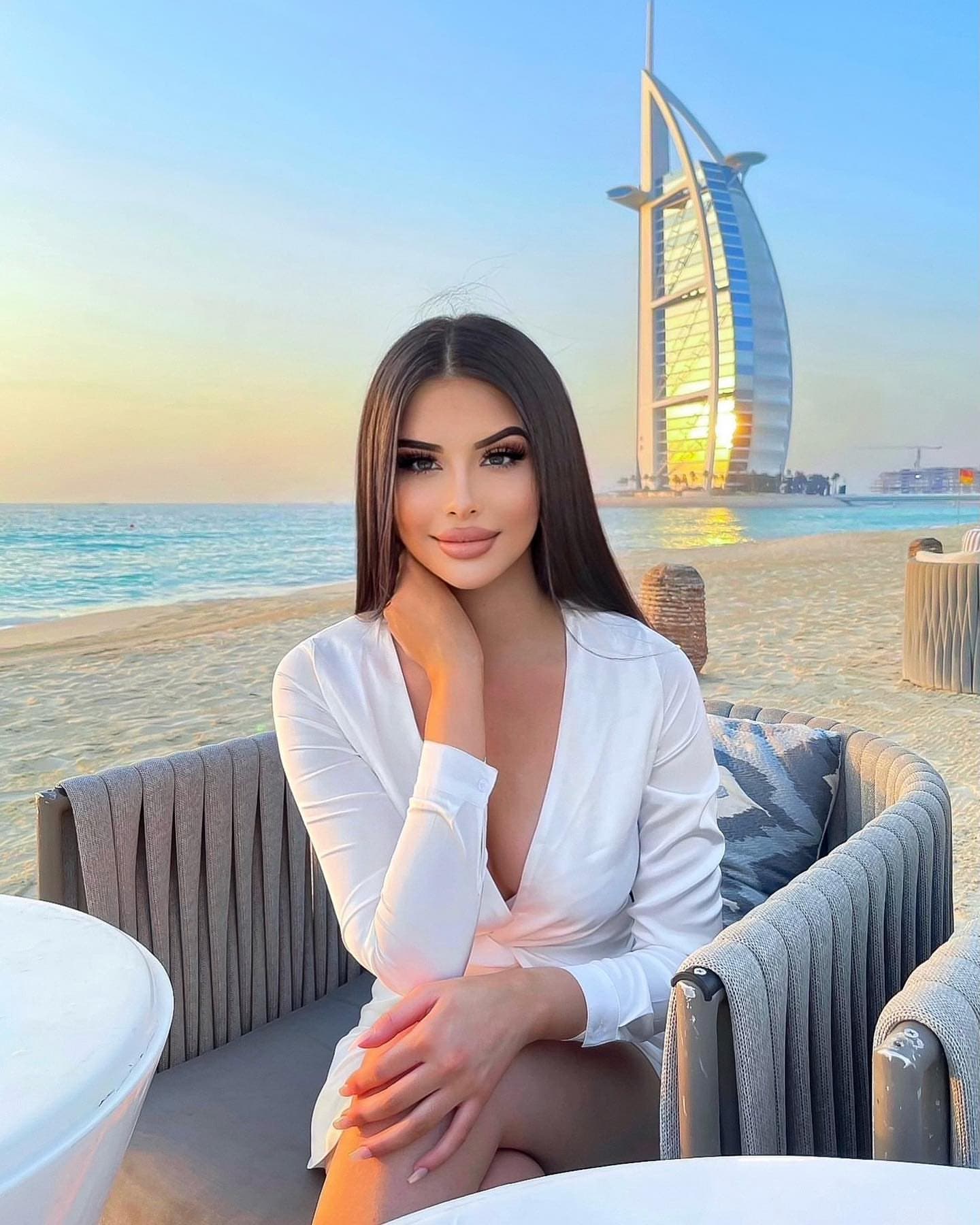 Angelina, 23, escort in Dubai — Romanian (photo 3 of 8)