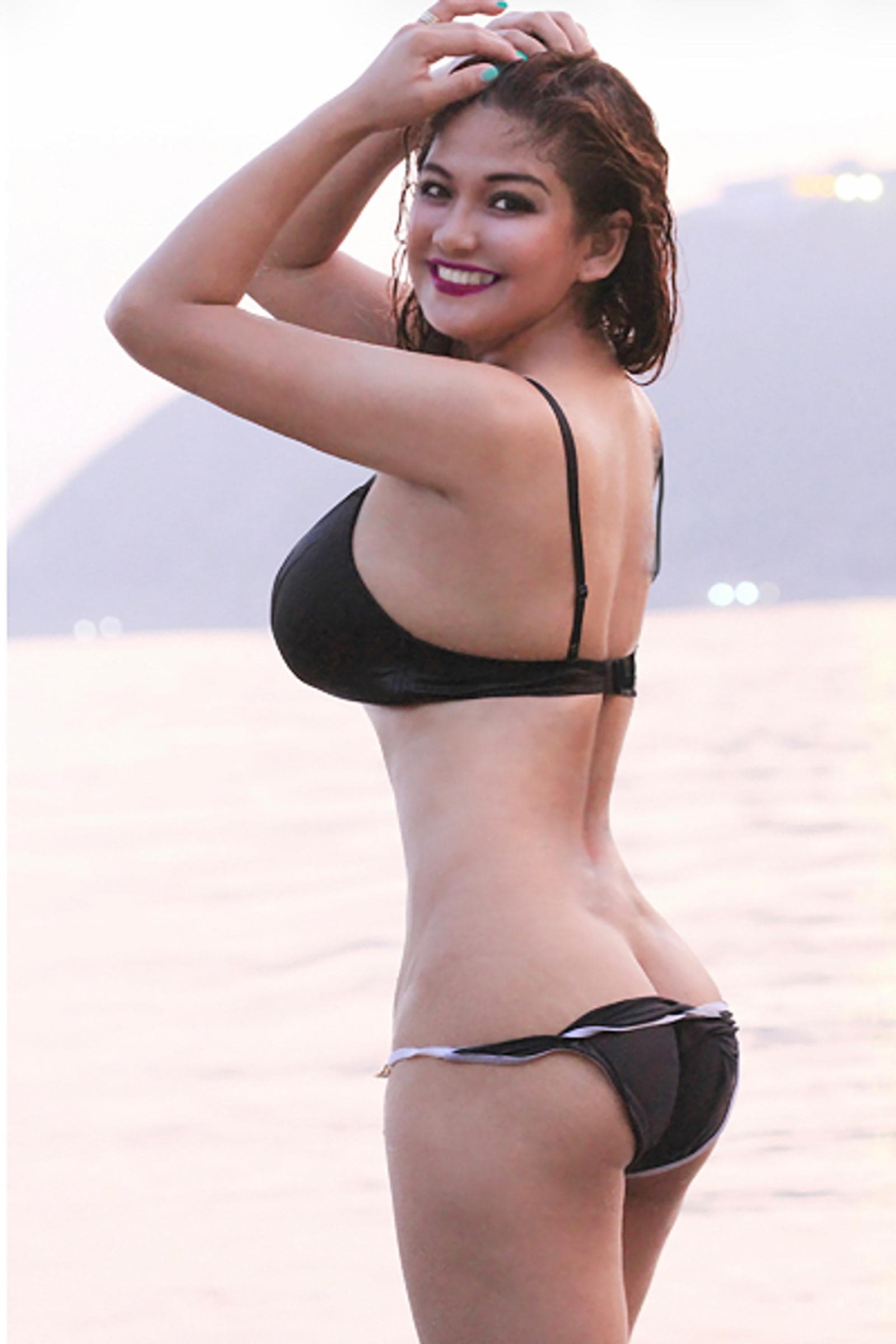 Arantxa, 26, escort in Hong Kong — brown hair, 167 cm (photo 7 of 8)