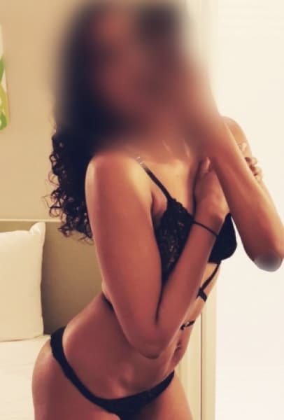 Danica, 33, escort in Dubai (photo 1 of 5)