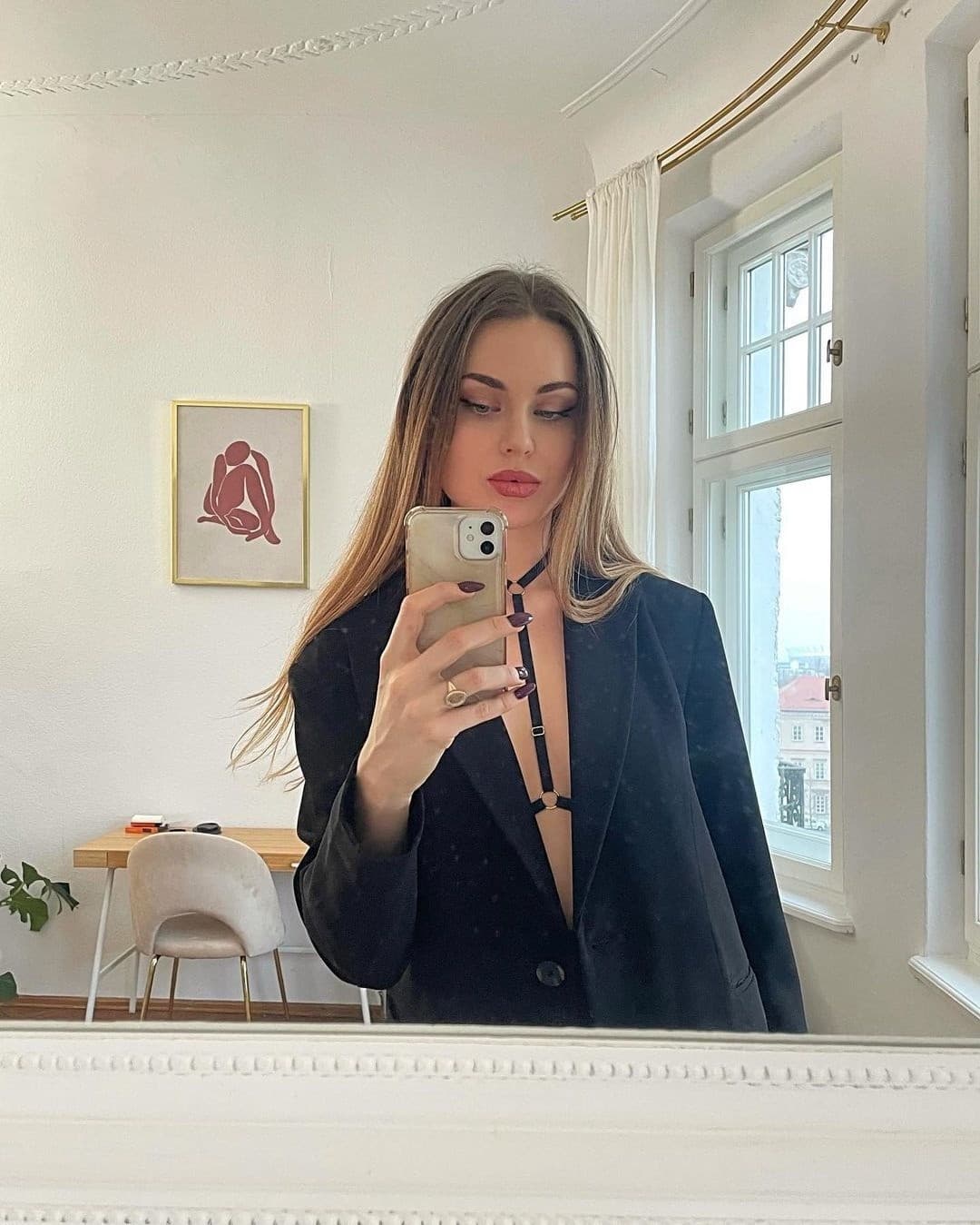 Viktoria, 22, escort in Moscow — brown hair, 175 cm (photo 5 of 10)