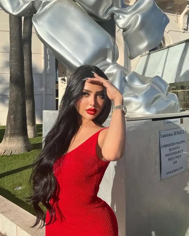 Jet, 24, escort in Dubai (photo 3 of 4)
