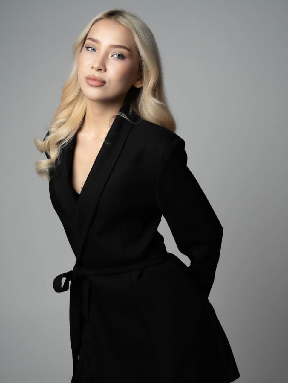 Aruzhan, 18, escort in Astana — blonde hair, Kazakh (photo 1 of 8)