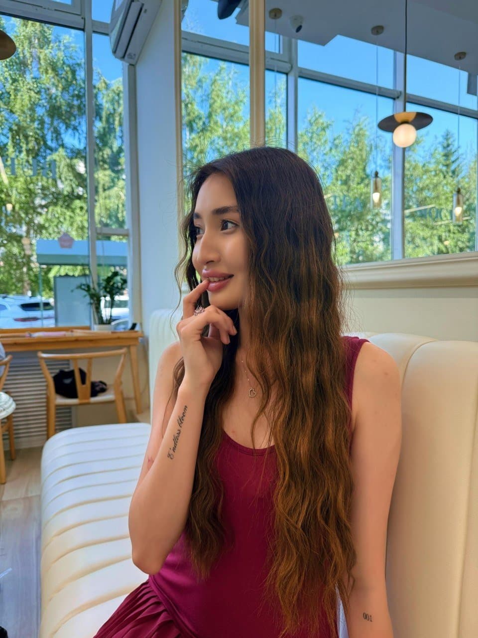 Aliya, 20, escort in Astana — brown hair, Kazakh (photo 1 of 9)